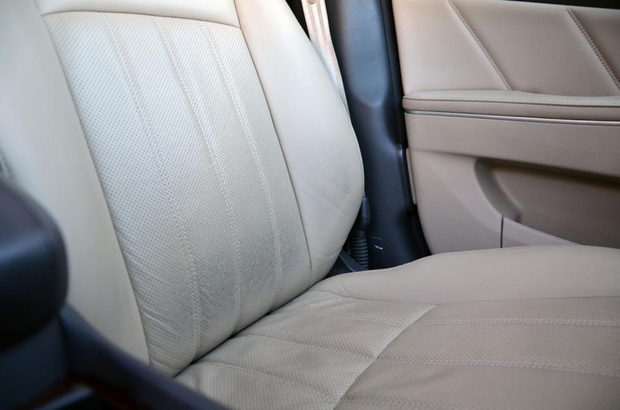  Hyundai Equus Ultimate 2011 года  (фото 10 из 119)